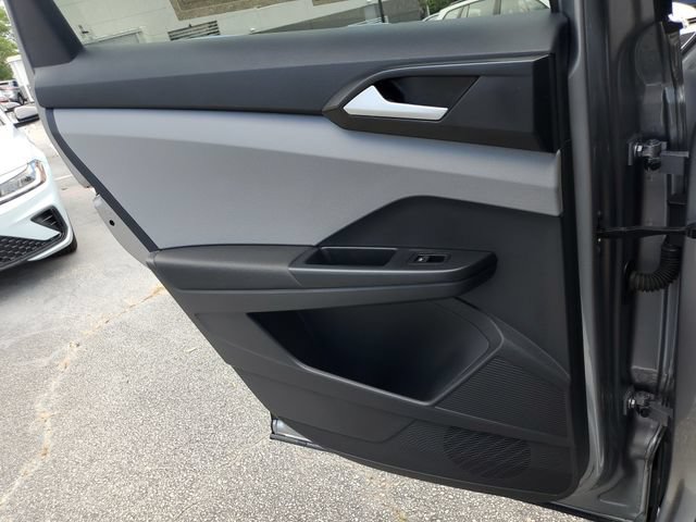 Certified 2023 Volkswagen Taos SE w/ Panoramic Sunroof Package FWD image 19