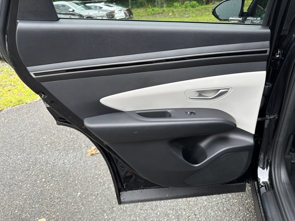 Certified 2023 Hyundai Tucson SEL AWD/4WD image 16