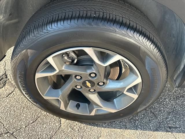 Used 2025 Chevrolet Trax LT w/ Driver Confidence Package FWD image 34