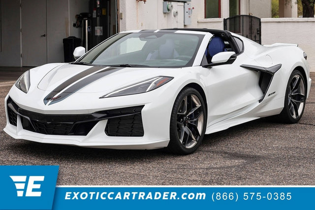Used 2026 Chevrolet Corvette Z06 w/ Stealth Interior Trim Package RWD image 1
