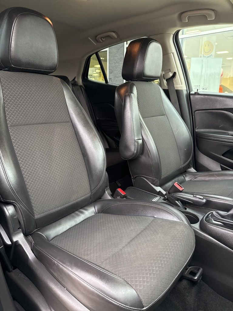 Used 2018 Buick Encore Preferred image 20