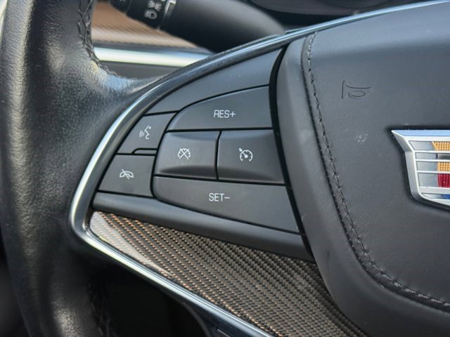 Certified 2022 Cadillac XT5 Premium Luxury w/ Platinum Package image 9