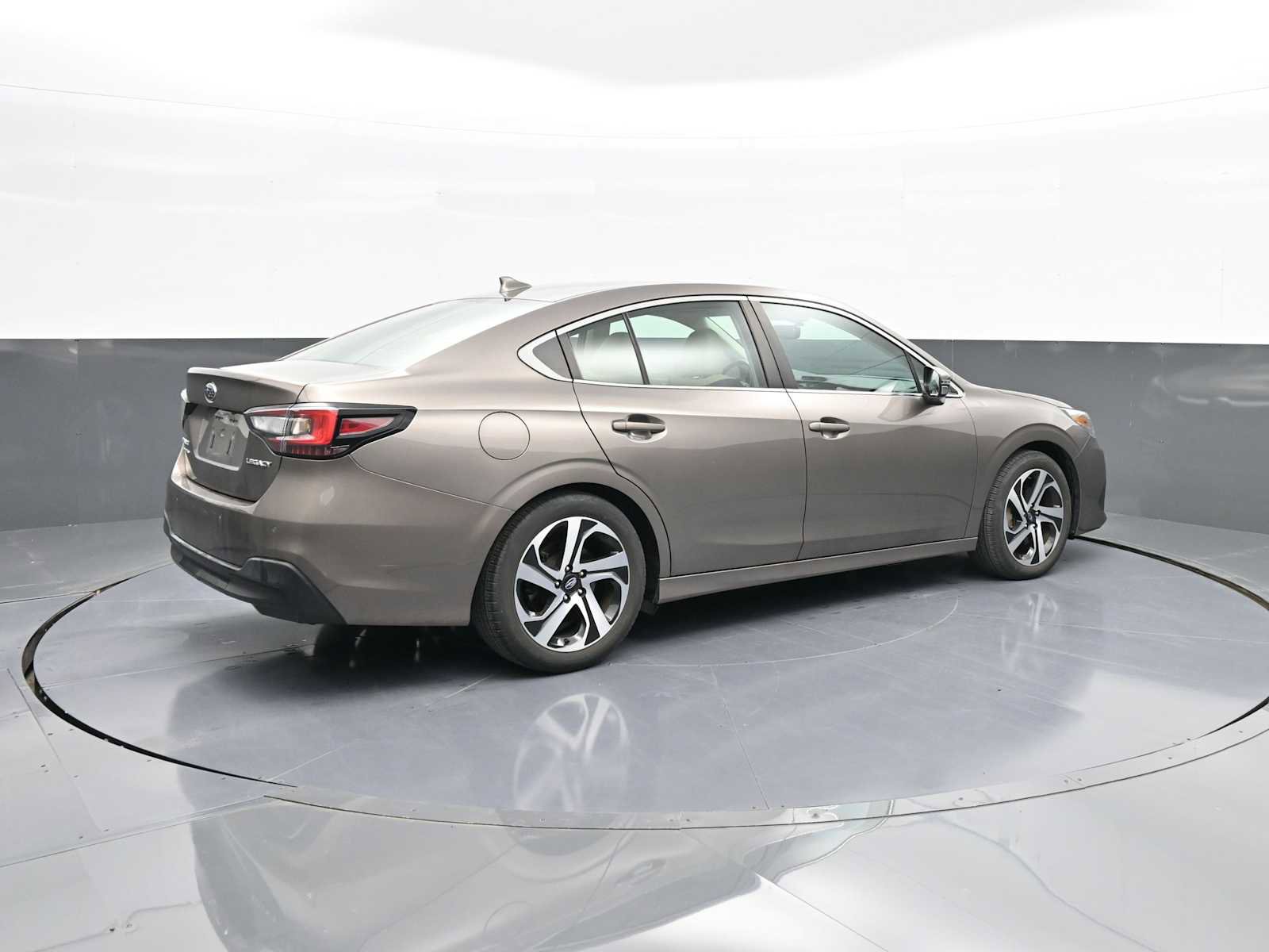 Used 2022 Subaru Legacy Limited image 16