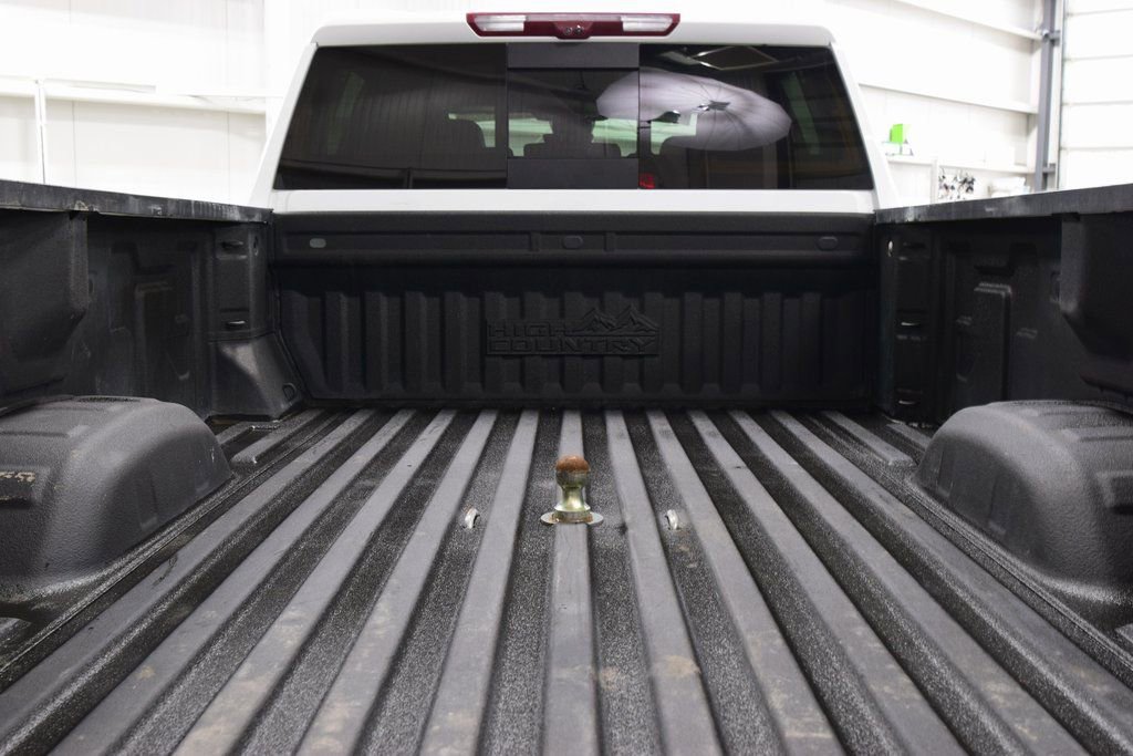 Used 2024 Chevrolet Silverado 3500 High Country w/ Technology Package AWD/4WD image 27