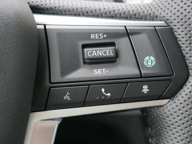 Used 2025 Mitsubishi Outlander AWD image 25