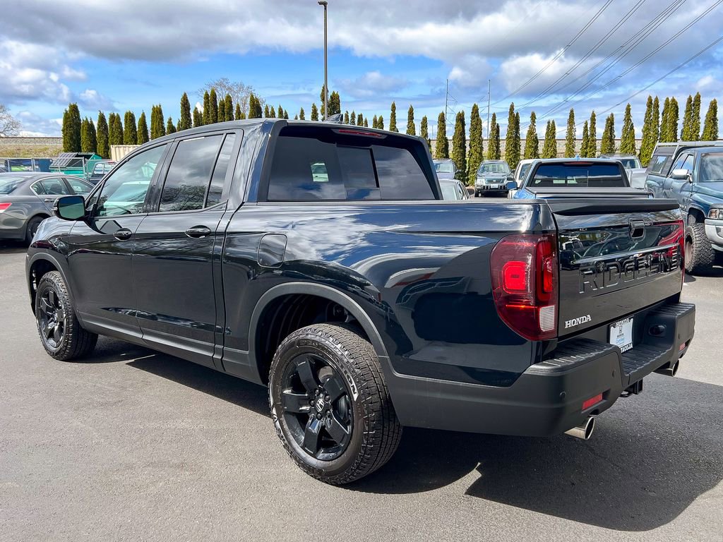 Certified 2025 Honda Ridgeline Black Edition image 10