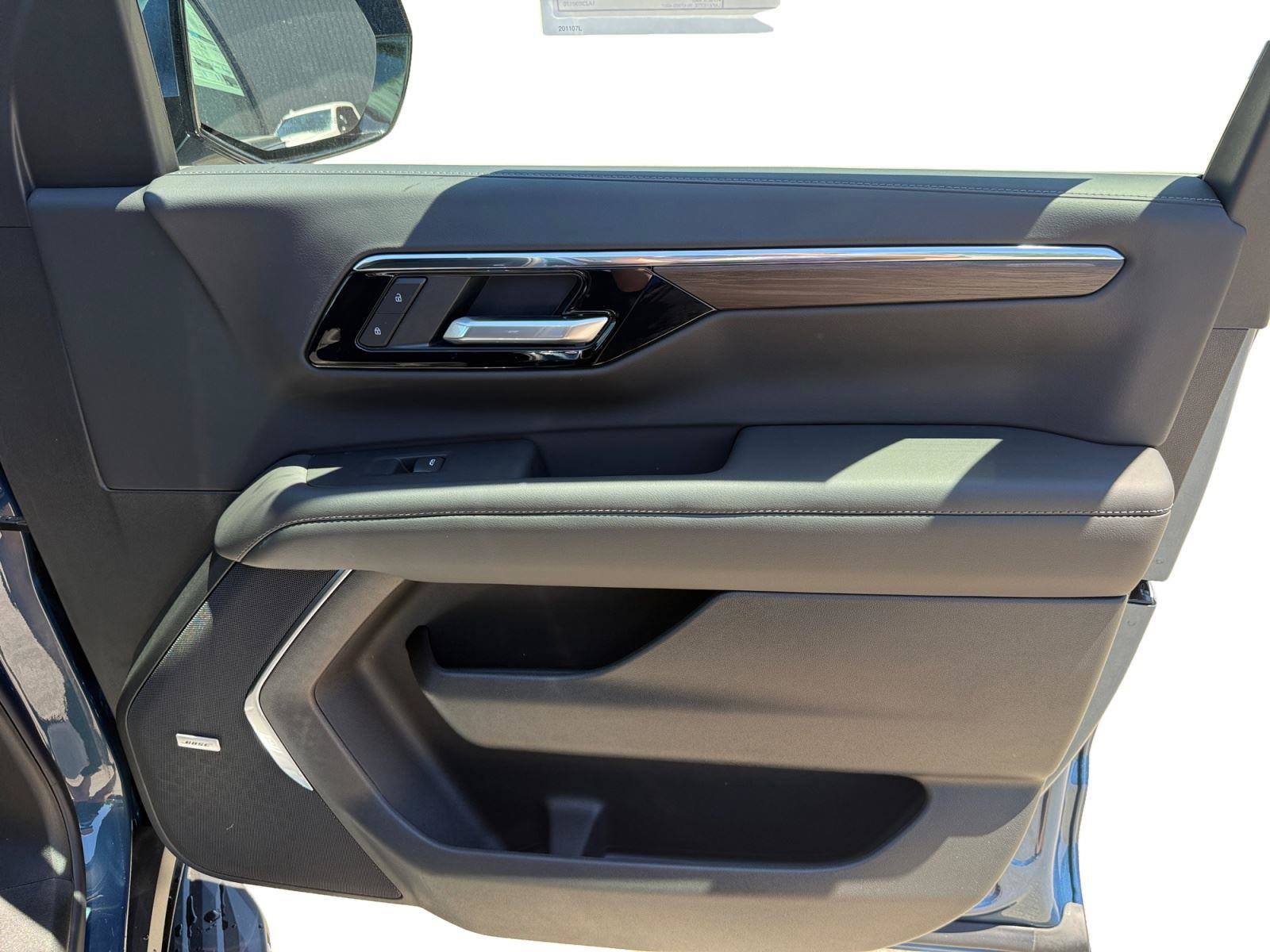 New 2026 Chevrolet Tahoe LT w/ Comfort Package AWD/4WD image 26