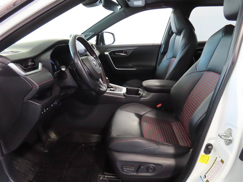 Used 2022 Toyota RAV4 XSE w/ Weather Package AWD/4WD image 17