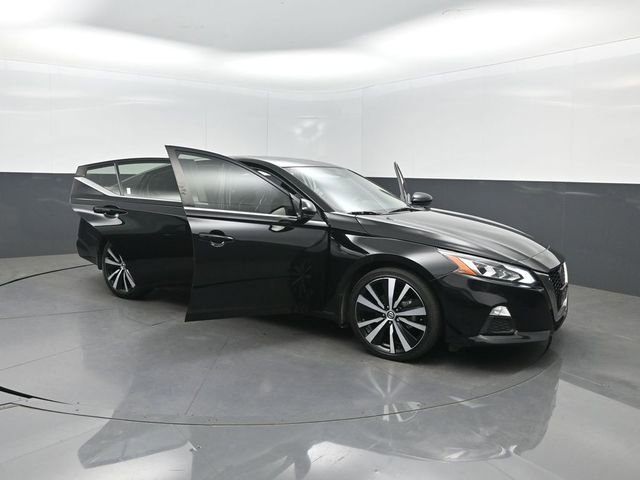 Used 2022 Nissan Altima 2.0 SR FWD image 36