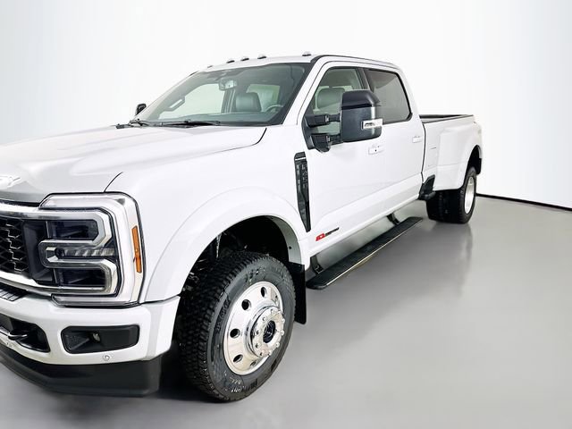 New 2026 Ford F450 Platinum image 3