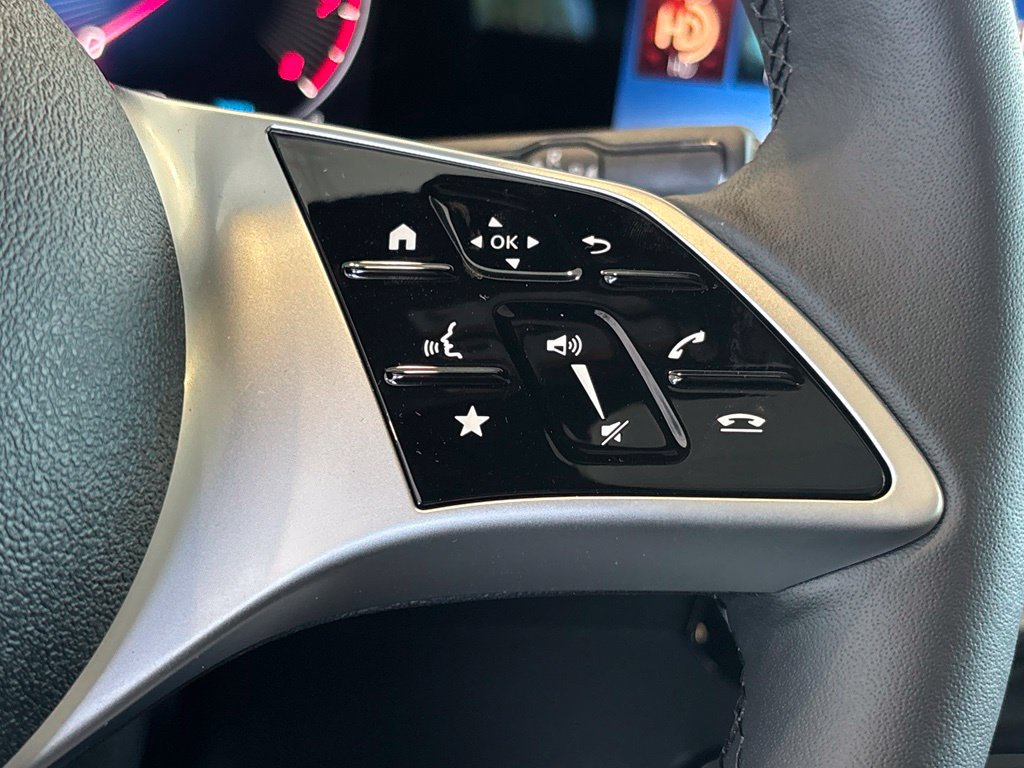 New 2026 Mercedes-Benz GLB 250 4MATIC image 21