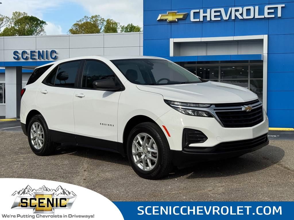 Used 2023 Chevrolet Equinox LS image 1