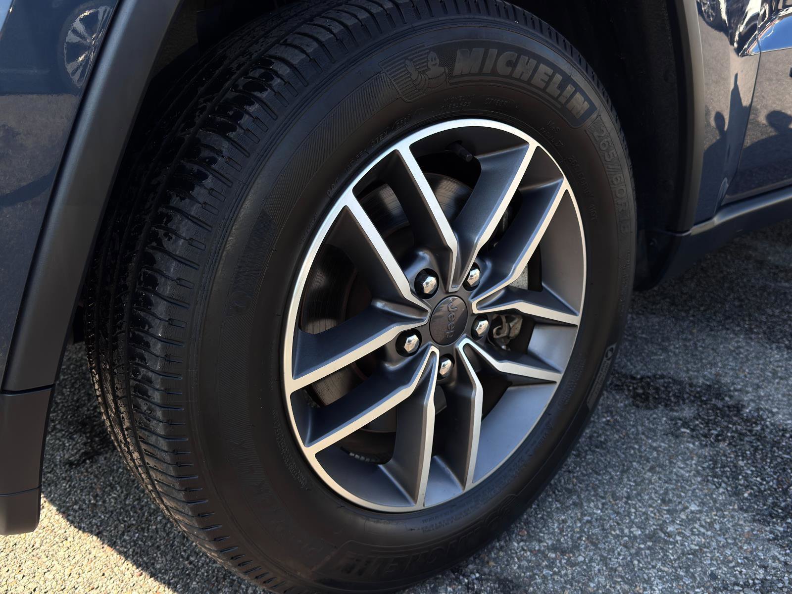 Used 2021 Jeep Grand Cherokee Limited image 13