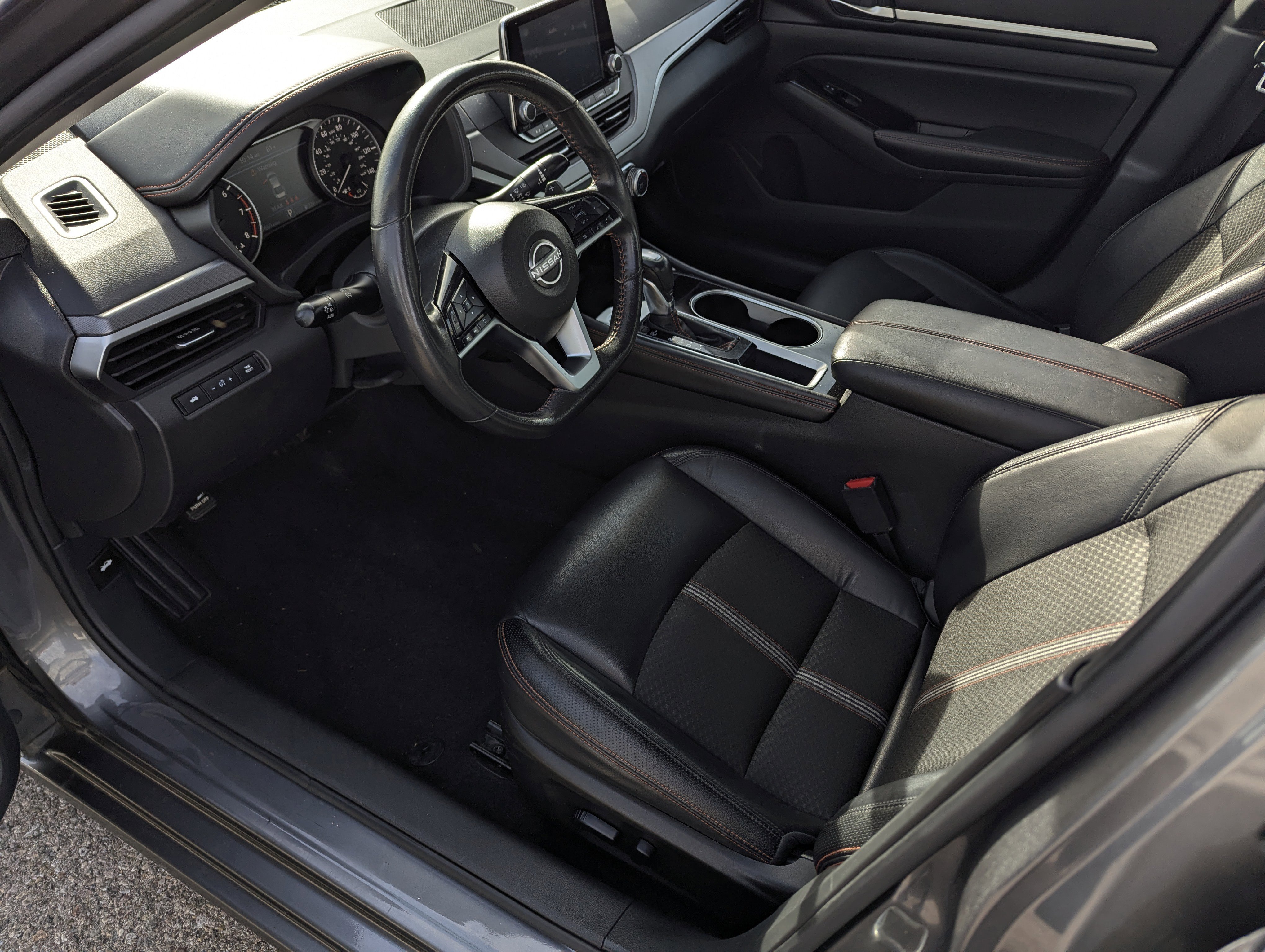 Used 2024 Nissan Altima 2.5 SR image 9