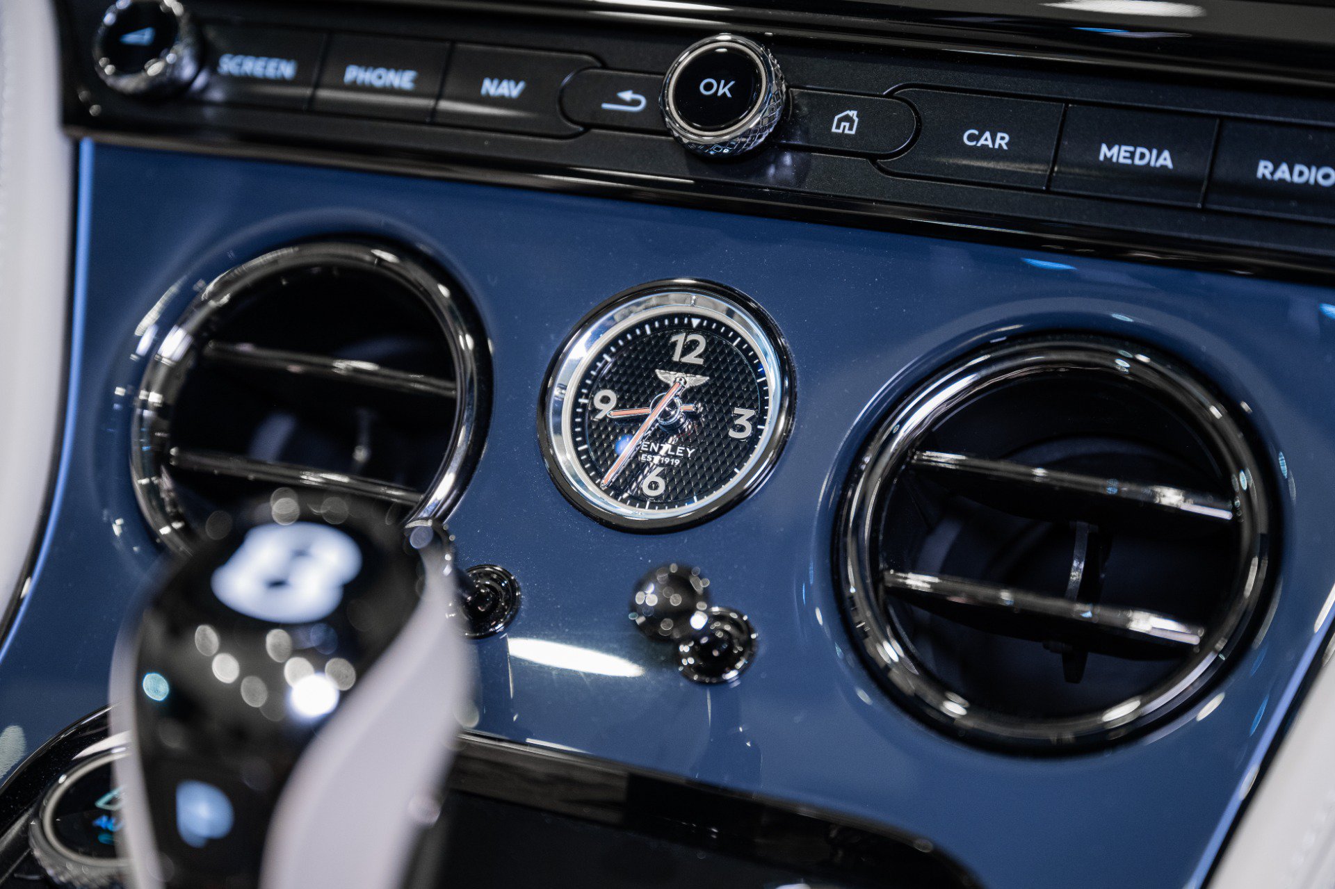 New 2026 Bentley Continental GTC AWD/4WD image 35