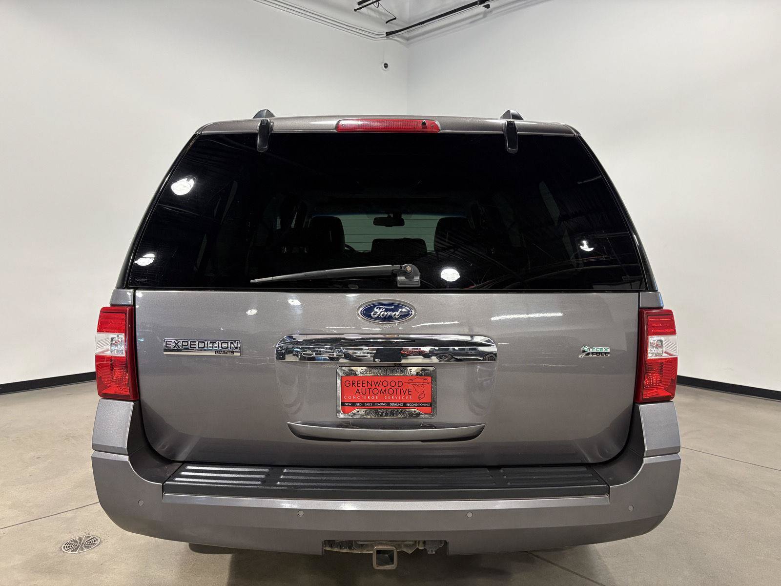Used 2012 Ford Expedition Limited AWD/4WD image 4