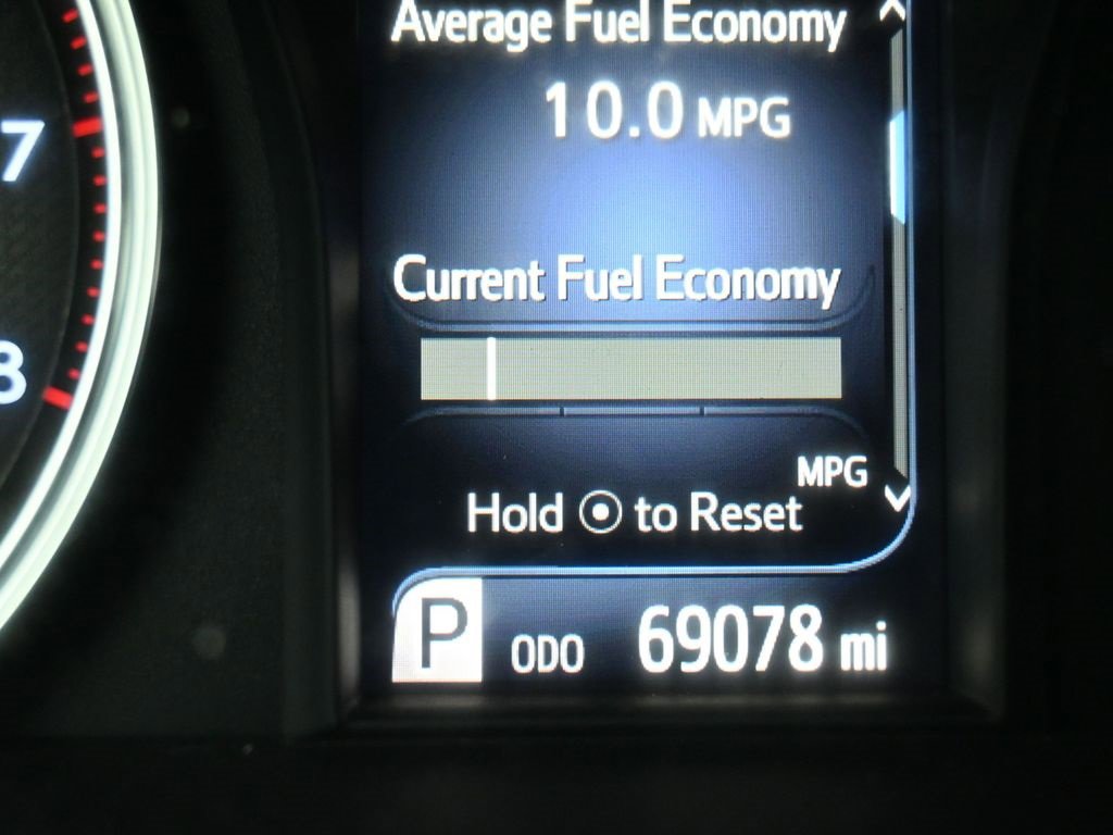 Used 2015 Toyota Camry SE image 16