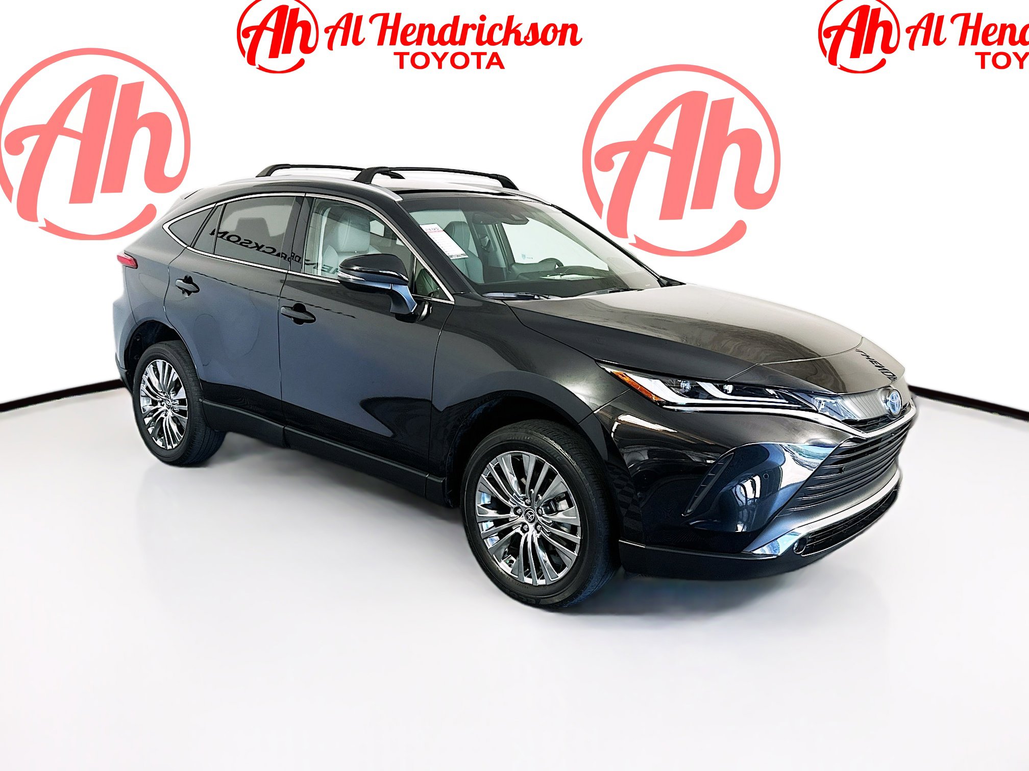 Used 2024 Toyota Venza XLE