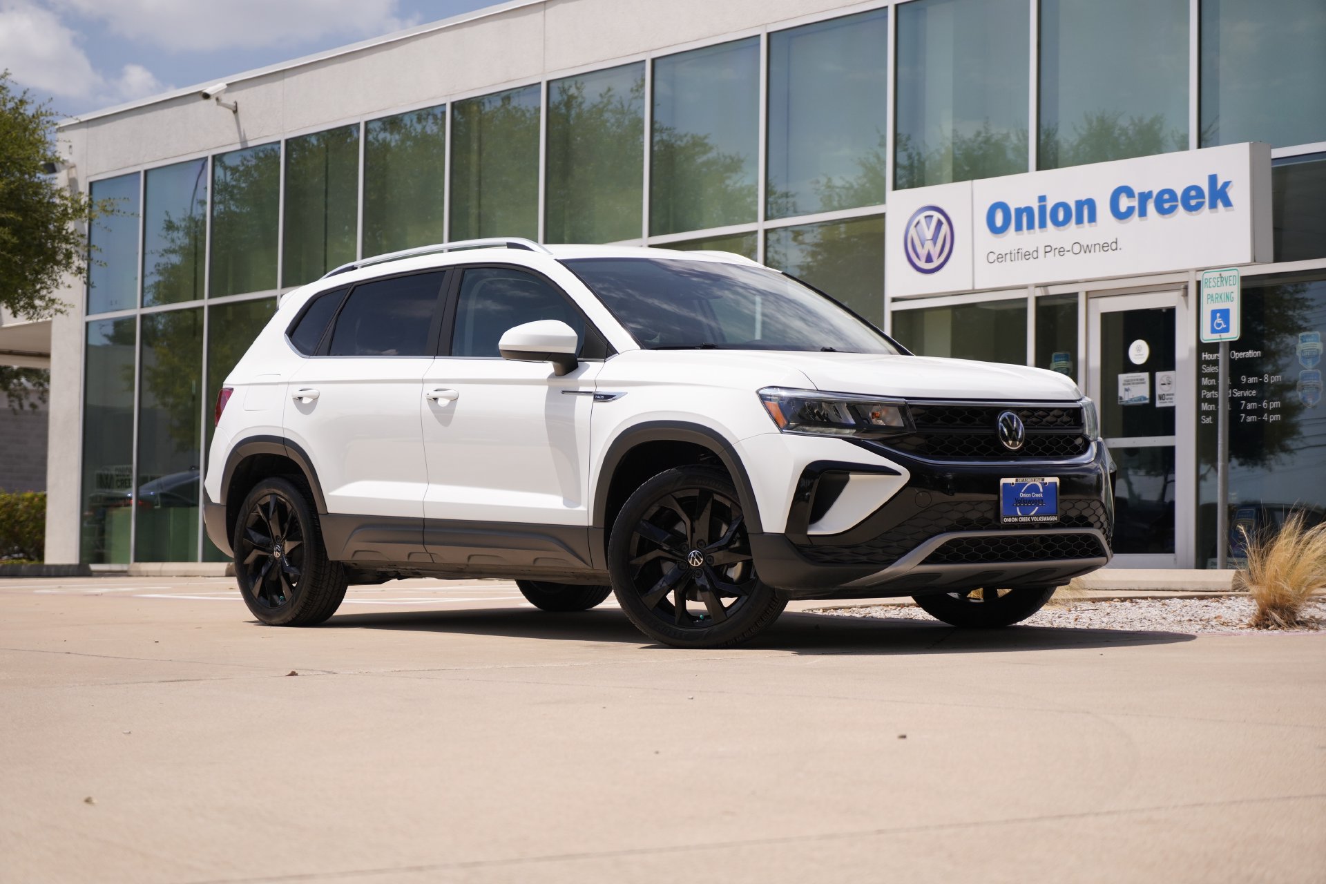 Certified 2023 Volkswagen Taos SE w/ Black Wheel Package