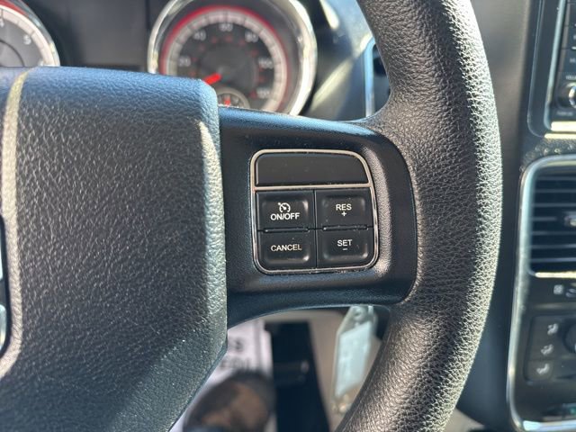 Certified 2019 Dodge Grand Caravan SE image 14