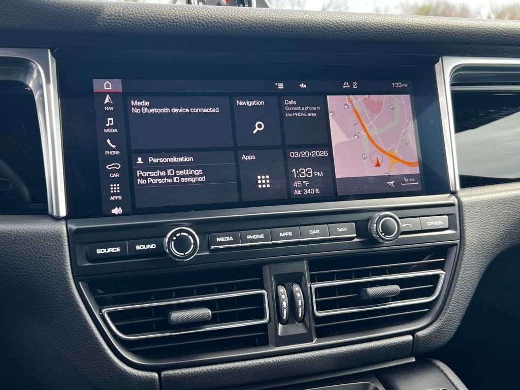 Used 2020 Porsche Macan image 27