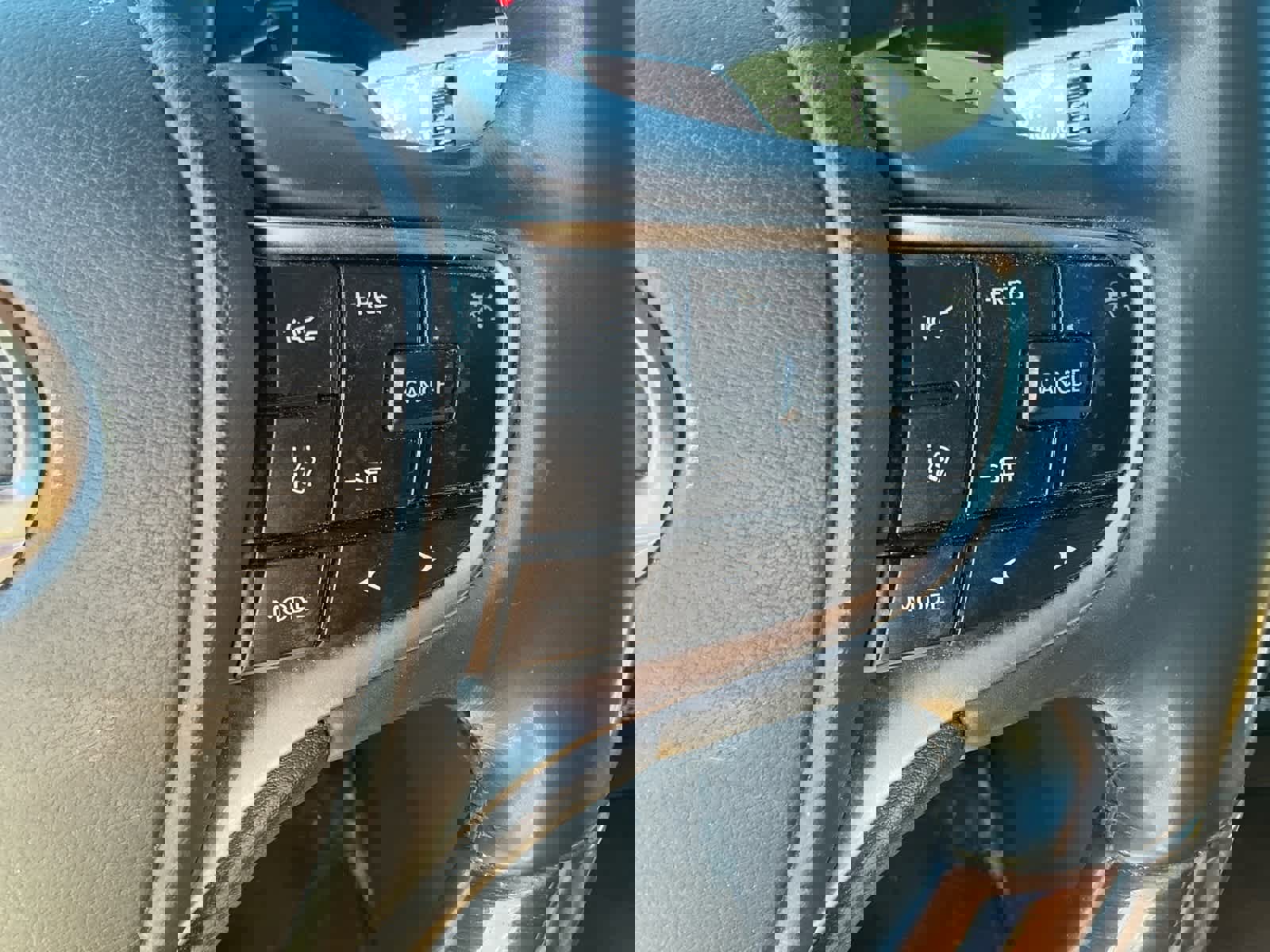 Used 2022 Lexus ES 300h w/ Luxury Package image 22