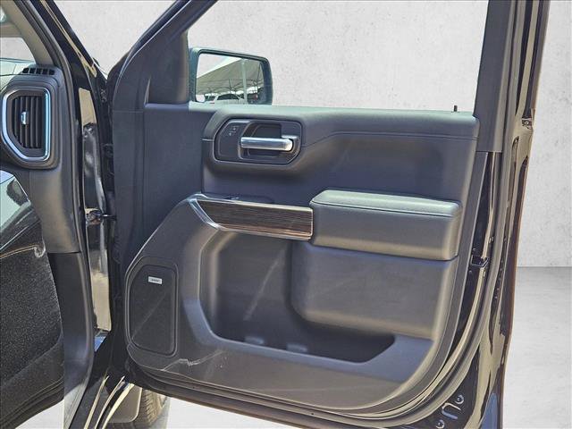 Used 2019 Chevrolet Silverado 1500 RST AWD/4WD image 10
