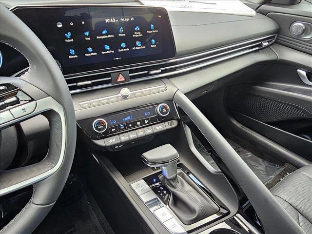 New 2025 Hyundai Elantra Limited image 12