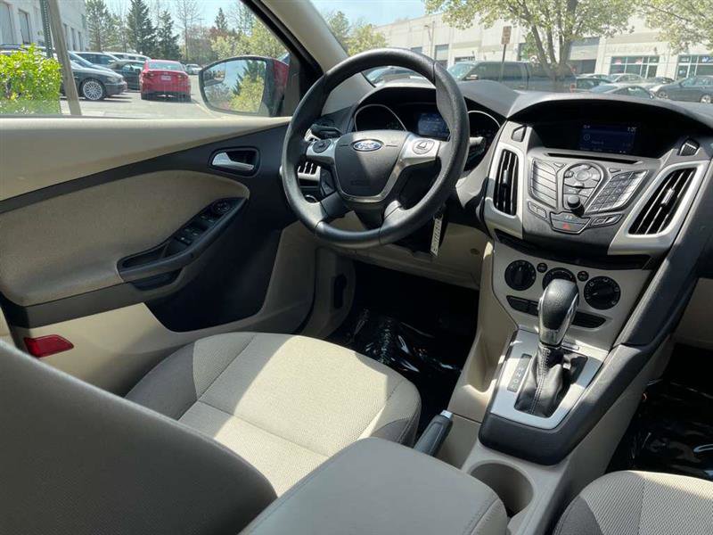 Used 2014 Ford Focus SE image 10