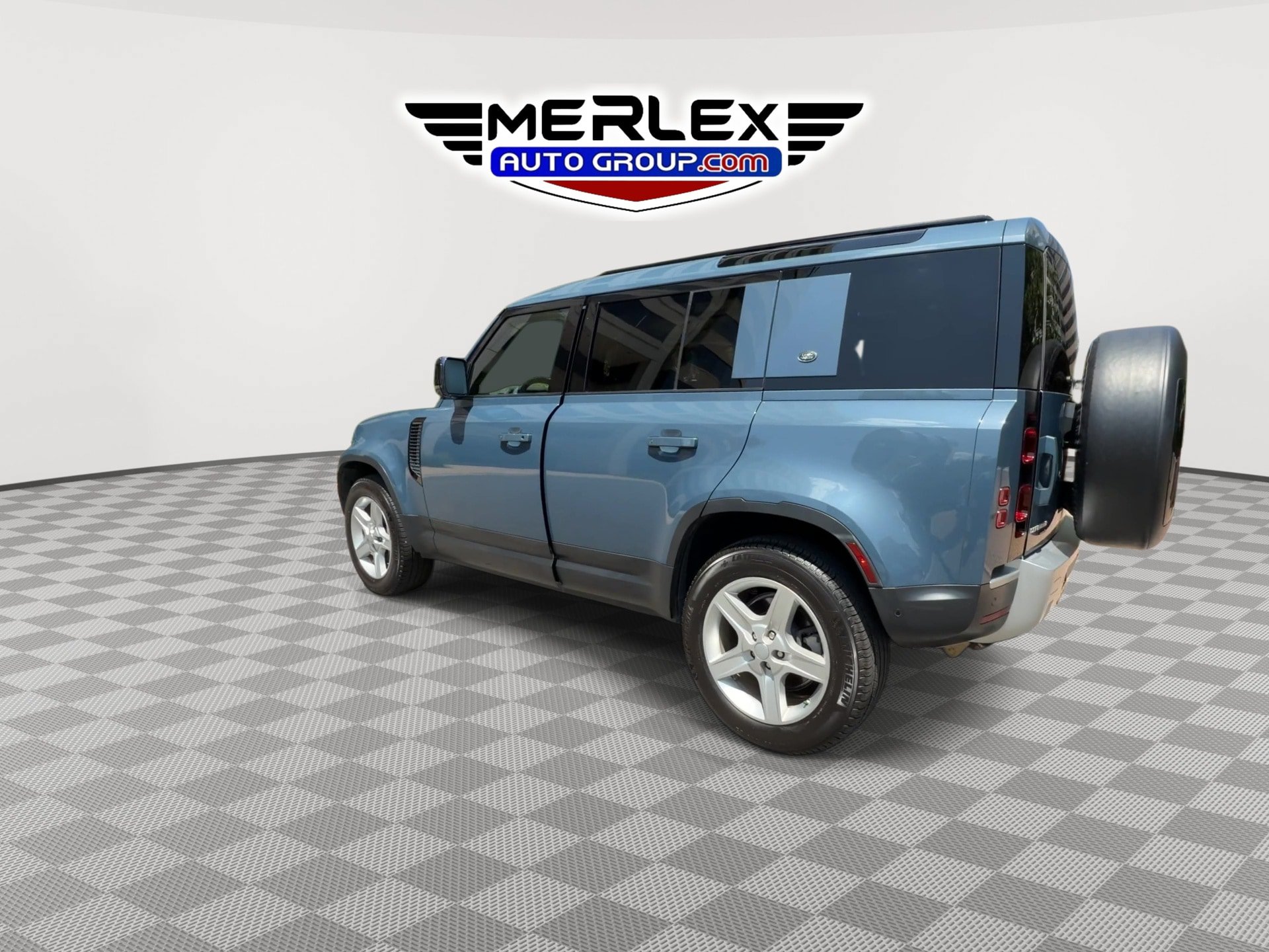 Used 2020 Land Rover Defender 110 SE AWD/4WD image 6
