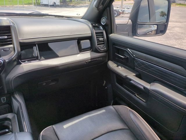 Used 2025 RAM 3500 Limited AWD/4WD image 19
