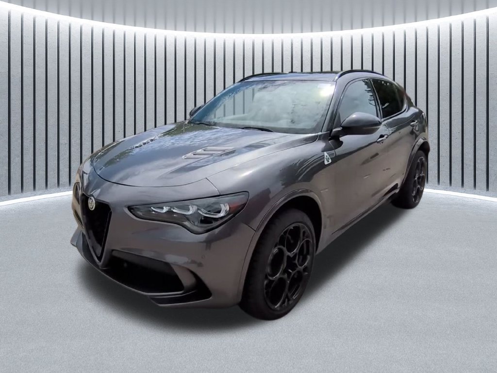 Used 2024 Alfa Romeo Stelvio Quadrifoglio AWD/4WD image 25
