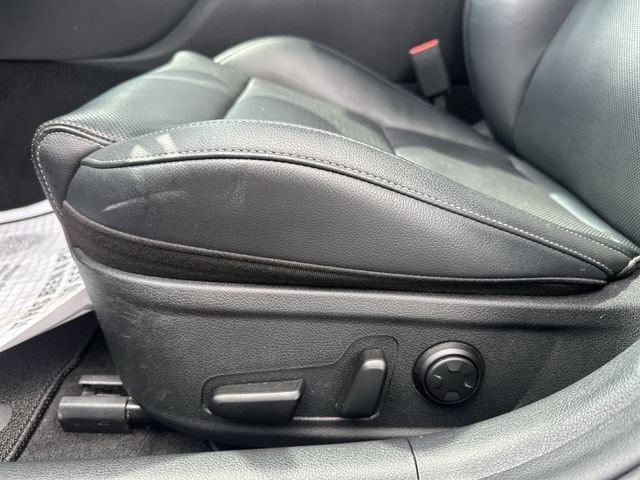 Used 2022 Kia Stinger GT1 AWD/4WD image 16