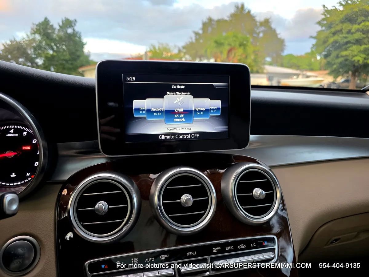 Used 2018 Mercedes-Benz GLC 300 w/ Premium Package image 50