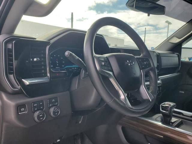 Used 2023 Chevrolet Silverado 1500 LT Trail Boss w/ Convenience Package II image 17