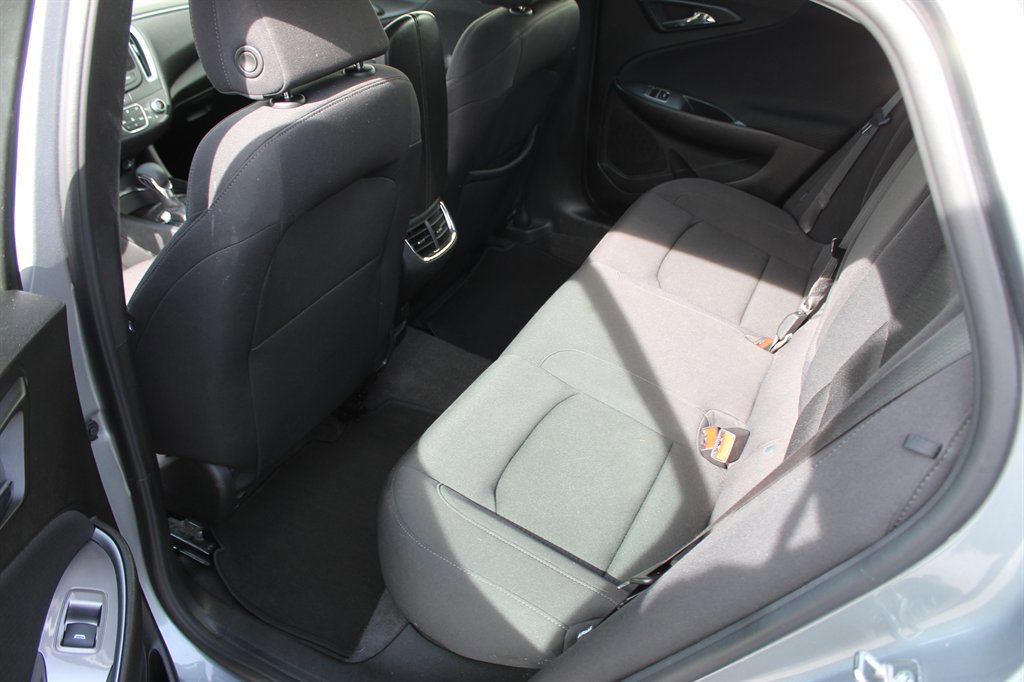 Used 2023 Chevrolet Malibu LT FWD image 7