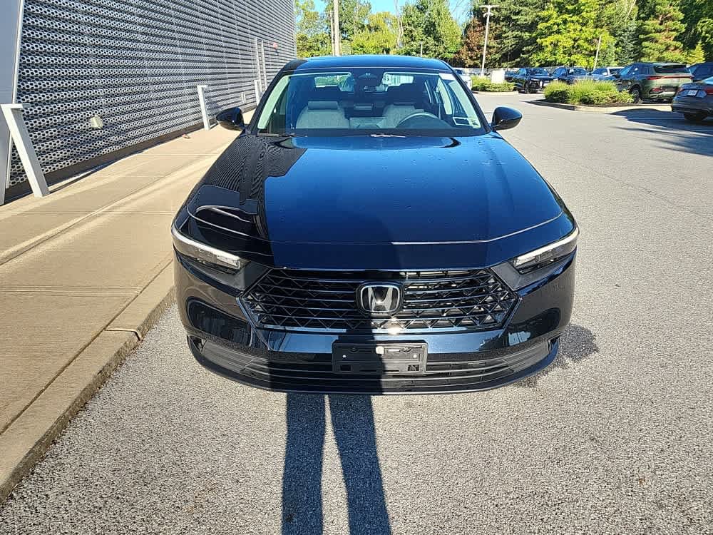 Used 2025 Honda Accord SE image 12