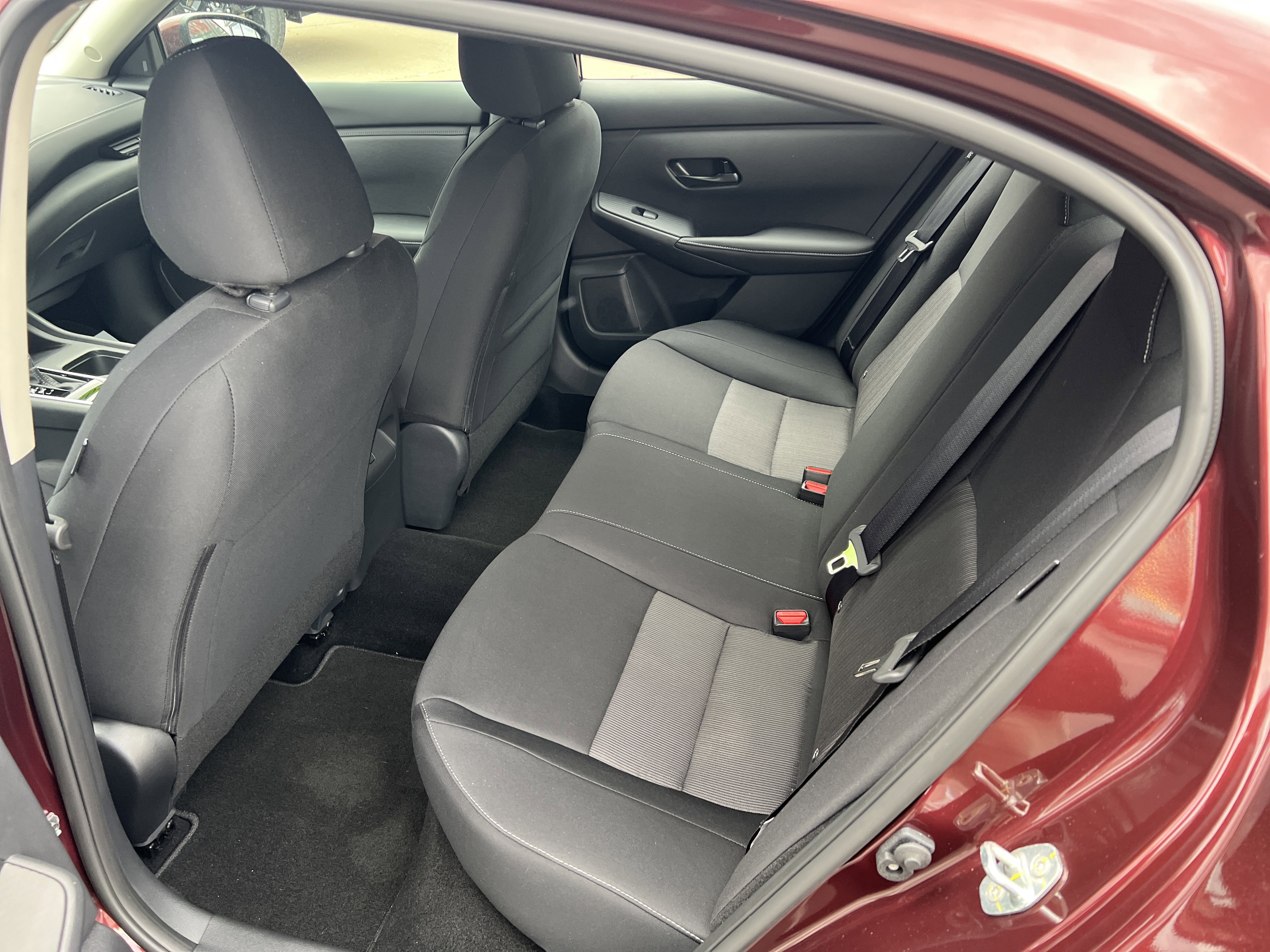 Certified 2025 Nissan Sentra SV w/ Trunk Package FWD image 6