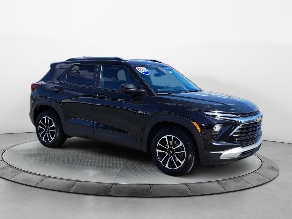 Certified 2024 Chevrolet TrailBlazer LT w/ LT Cold Weather Package FWD image 1