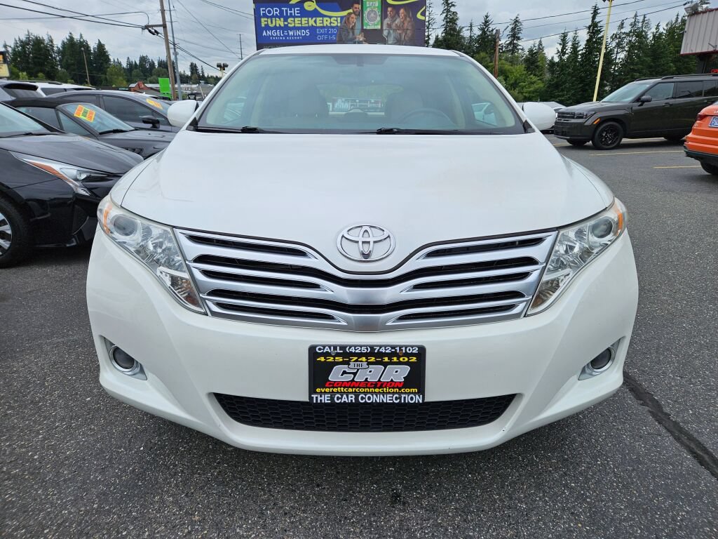 Used 2012 Toyota Venza LE w/ LE Convenience Pkg AWD/4WD image 2