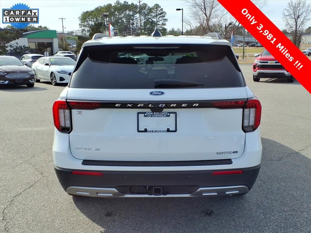 Used 2025 Ford Explorer Active w/ Active Comfort Package image 4