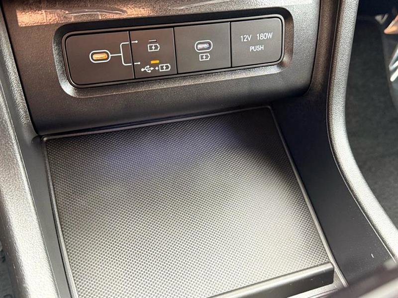 Used 2025 Hyundai Tucson Limited image 37