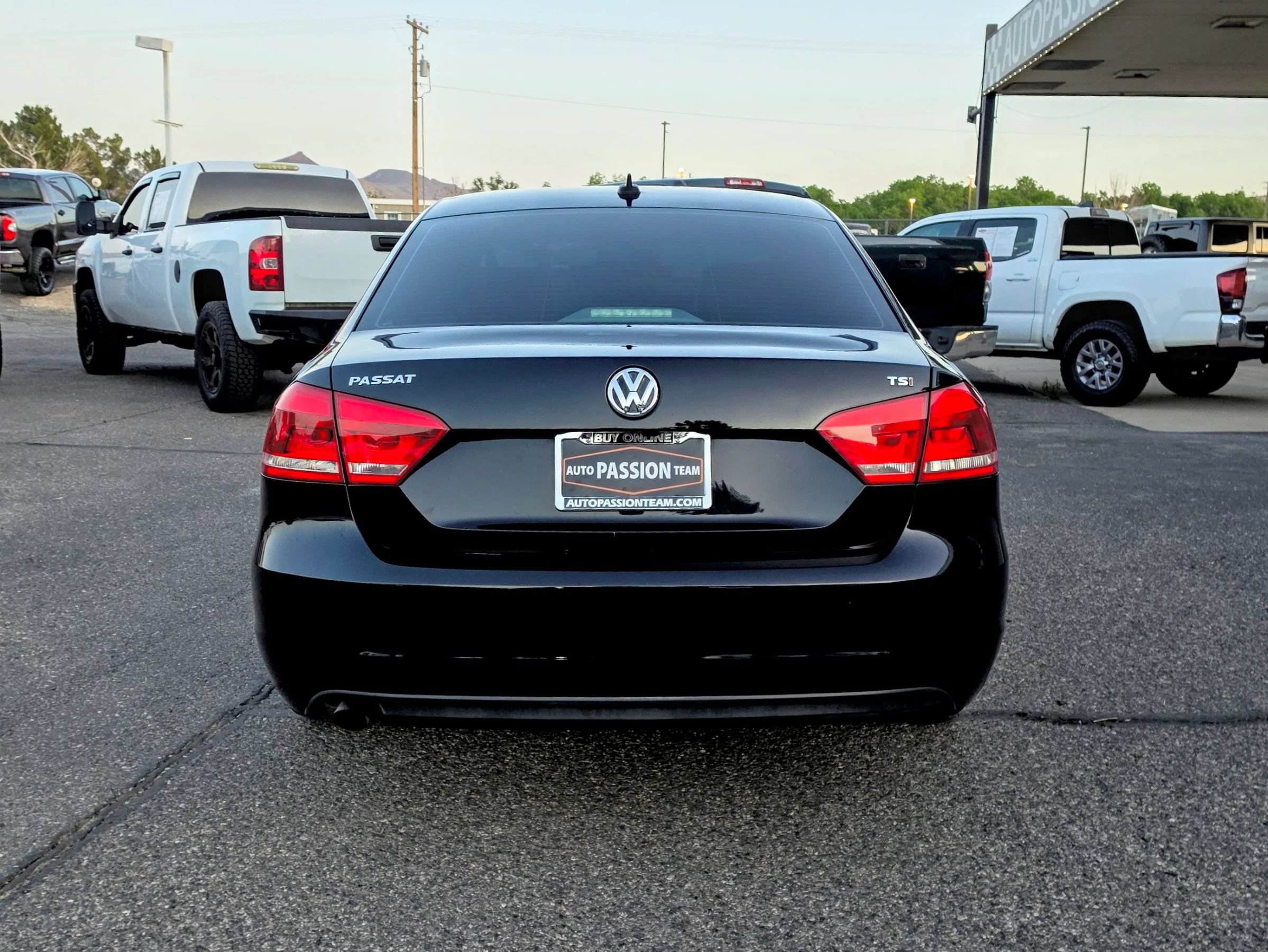 Used 2015 Volkswagen Passat 1.8T Limited Edition FWD image 4