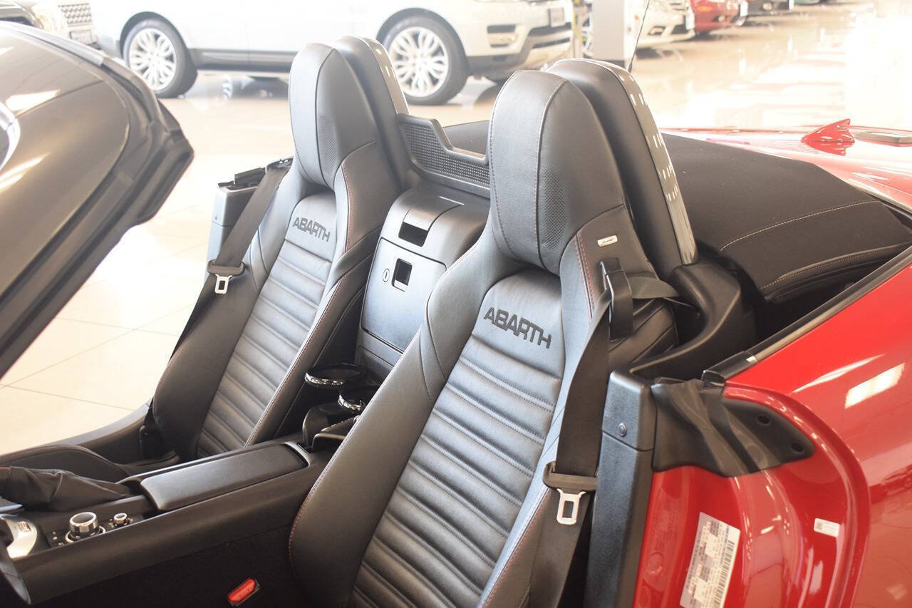 Used 2020 FIAT 124 Spider Abarth w/ Convenience Group RWD image 57