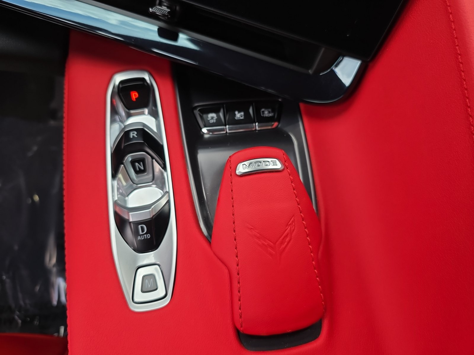 Used 2024 Chevrolet Corvette Stingray Preferred Cpe w/ Z51 Performance Package RWD image 30