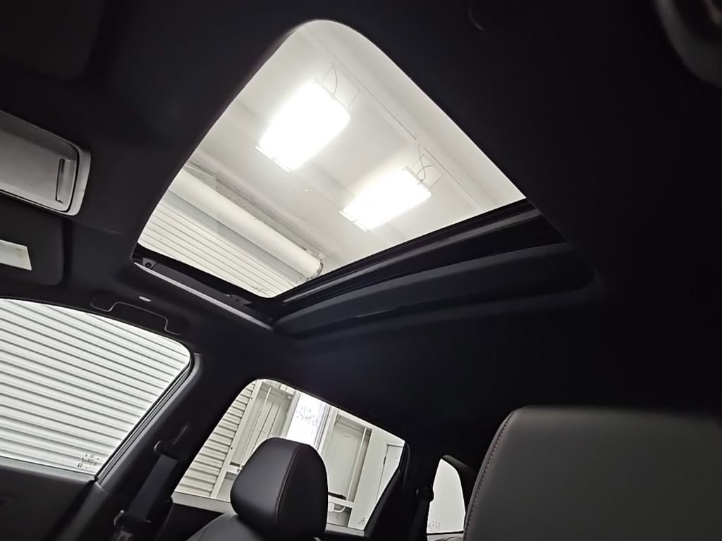 Used 2025 Honda CR-V Sport-L image 30