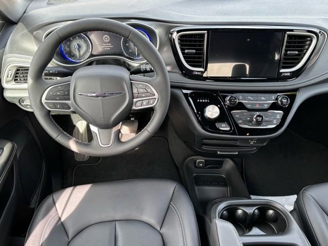 New 2026 Chrysler Pacifica Select image 15