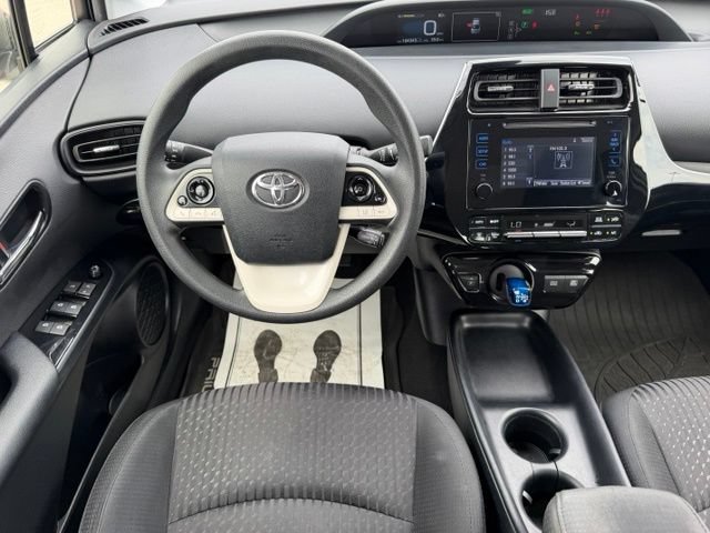 Used 2017 Toyota Prius Two w/ Prius Two Safety Plus Package FWD image 15