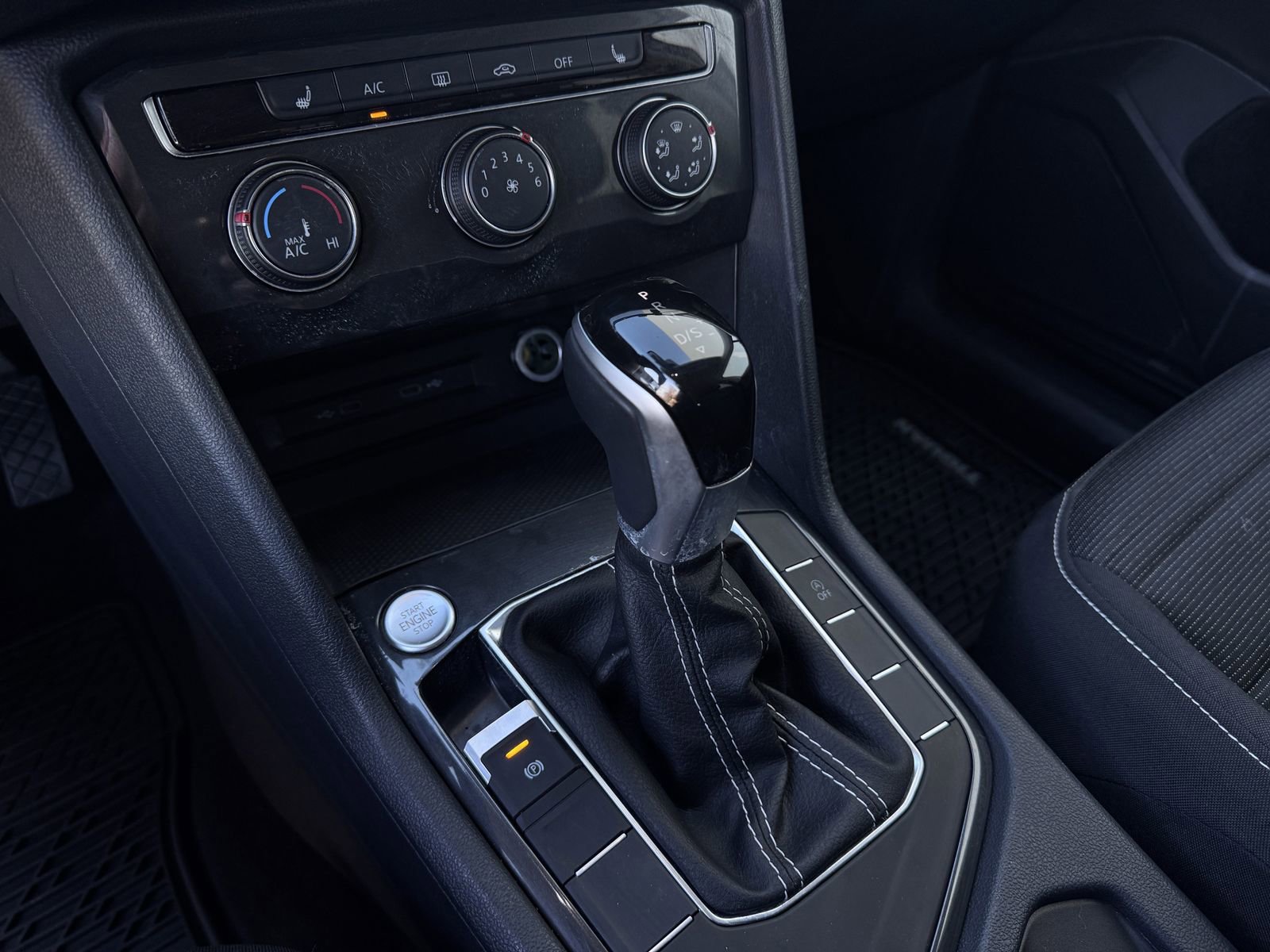 New 2024 Volkswagen Tiguan S image 17