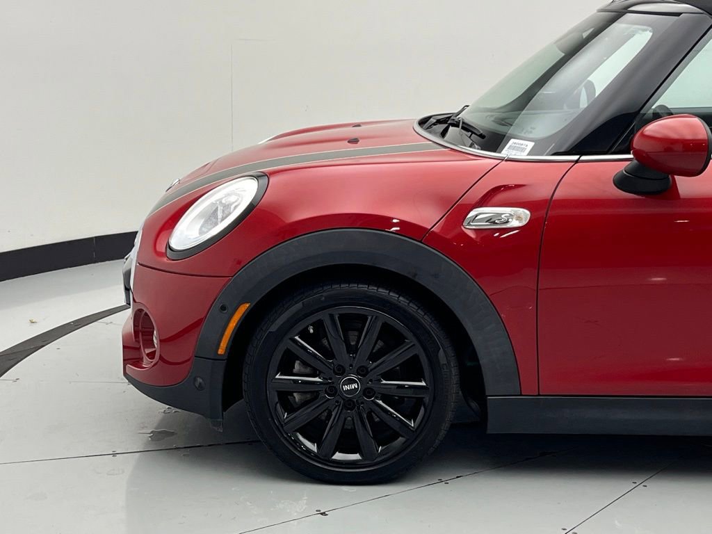 Used 2018 MINI Cooper S image 39